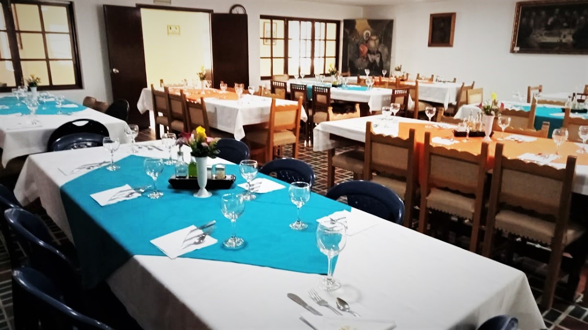 Sus Mercedes Photos 2